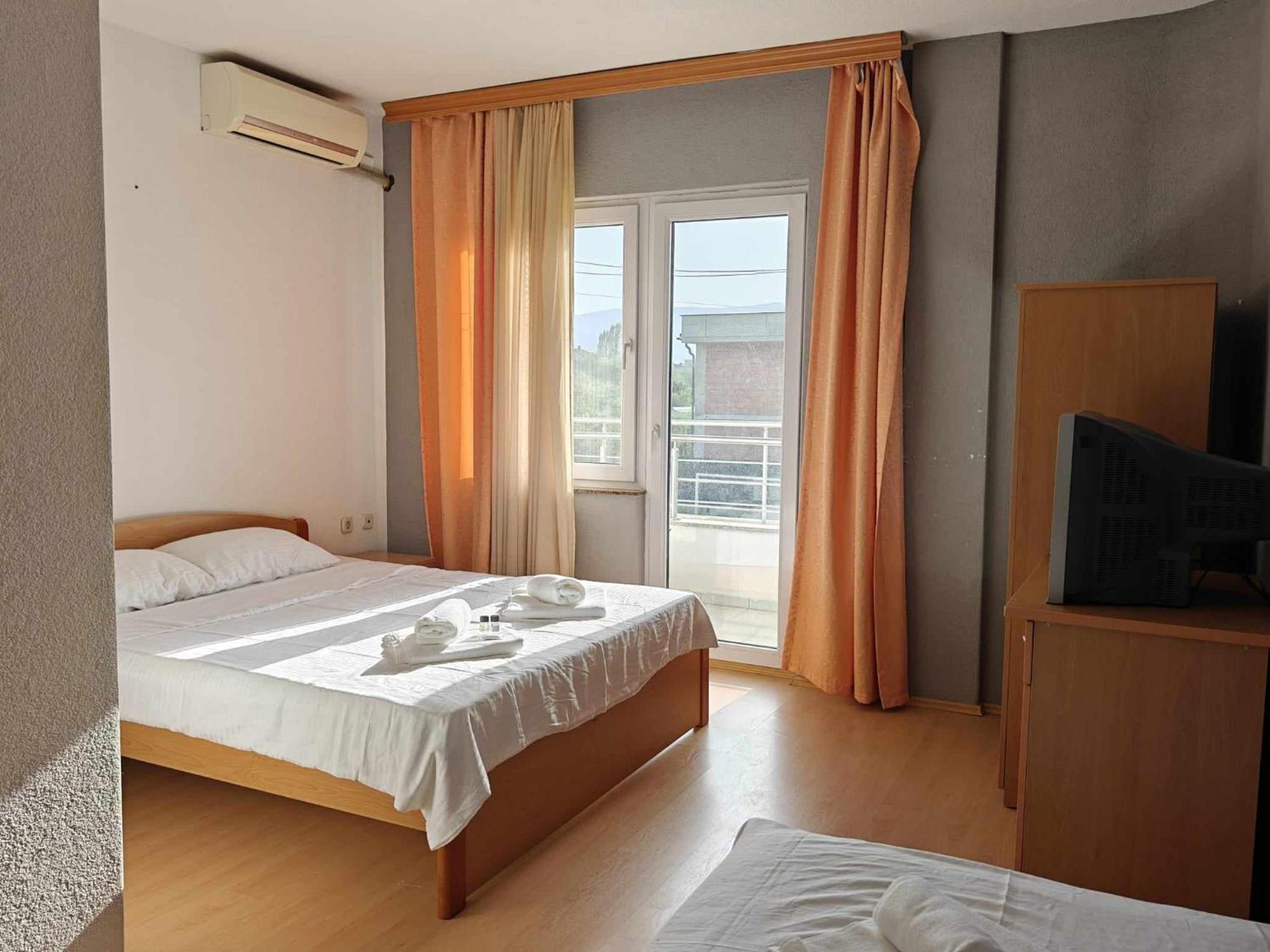 Hotel Ariston Struga Eksteriør billede